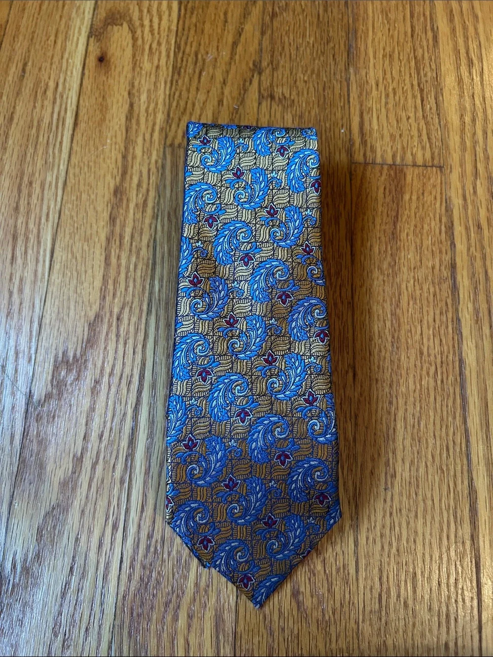 Jos. A. Bank Signature Gold 100% Silk Paisley Tie with Red Accents